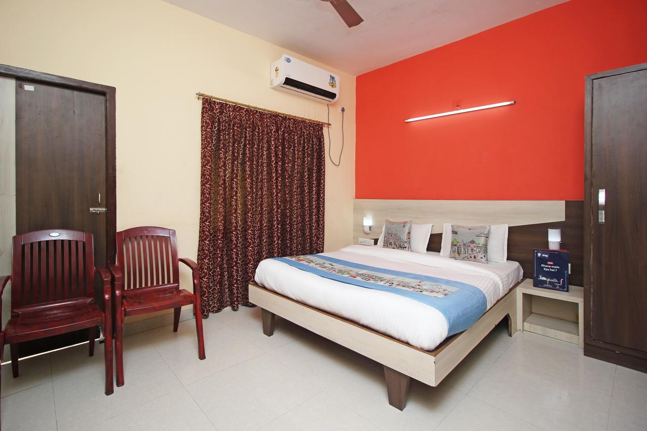 Oyo 7680 Park Lagoon Hotel Puri Exterior photo
